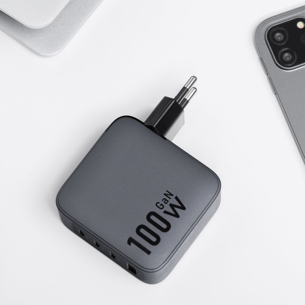 GaN Handy-Ladegerät 3 x USB-C + USB-A QC4.0 PD 5A 100W VT-46 