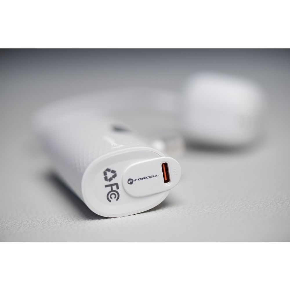 Powerbank Power Plug F5K3 PD 20W 5000 mAh mit integriertem USB-C-Anschluss