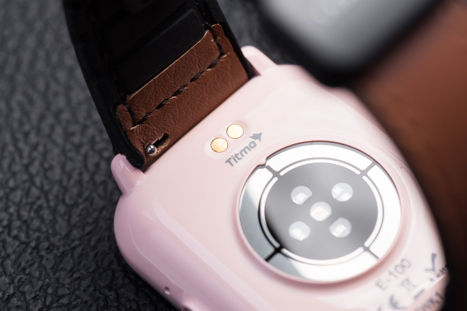 TITMO E-100 Smartwatch (TFT, Bluetooth-Anrufe)
